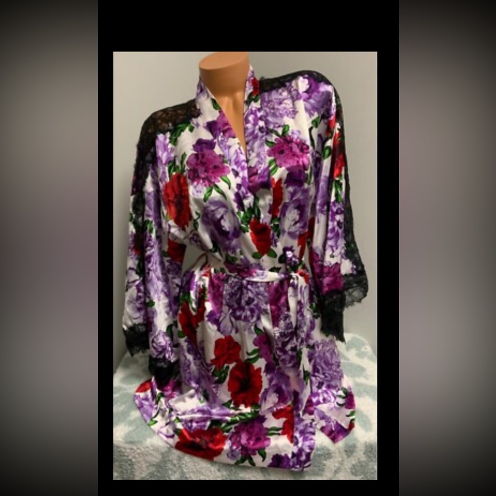 Floral Lace Trim Kimono Robe